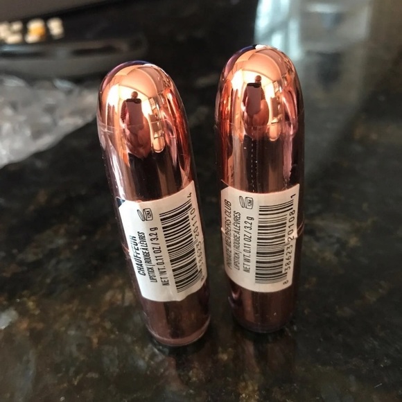 Makeup revolution bag and makeup - Picture 3 of 5